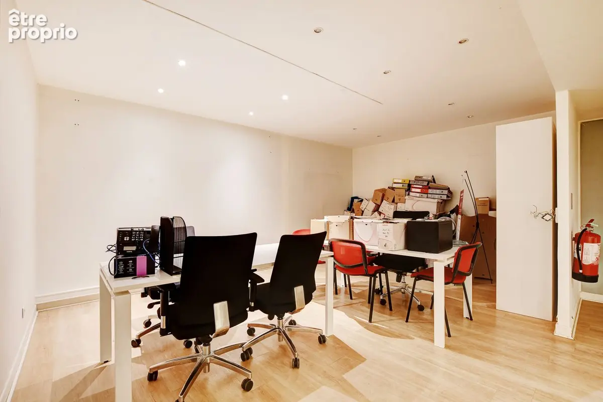 Local commercial Paris 97 m2 - photo 4