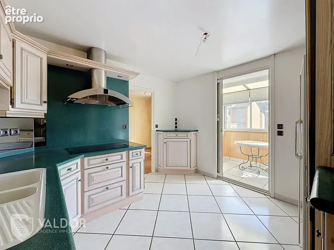 Appartement 6 pièces 115 m² à vendre à Villefranche-Sur-Saone (69400) - photo 7