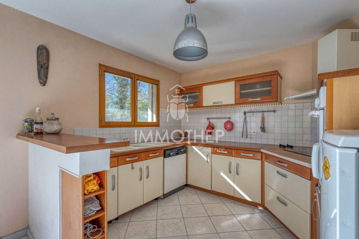 Maison à POMMIERS-LA-PLACETTE