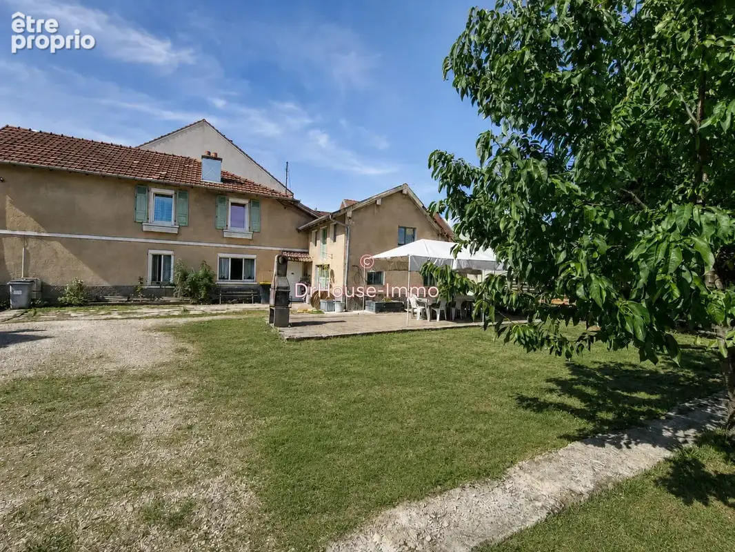 Maison à COLOMBIER-FONTAINE