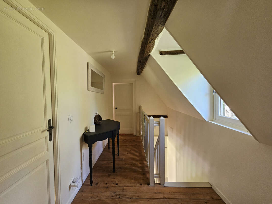 Maison à CORMEILLES