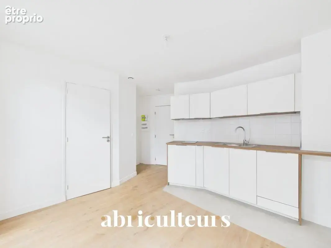 Bel appartement lumineux avec balconnet, au calme dans le 18ème arrondissement de Paris - photo 4