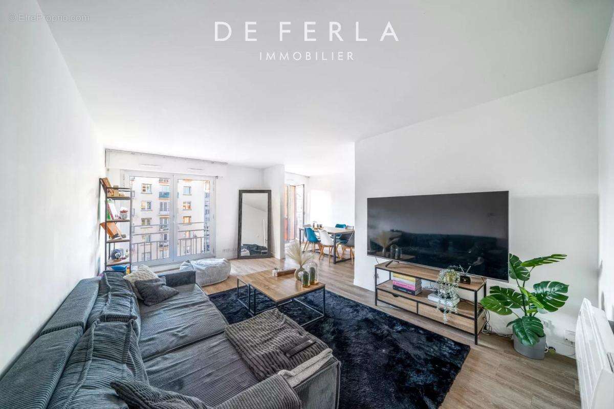 Appartement à PARIS-15E