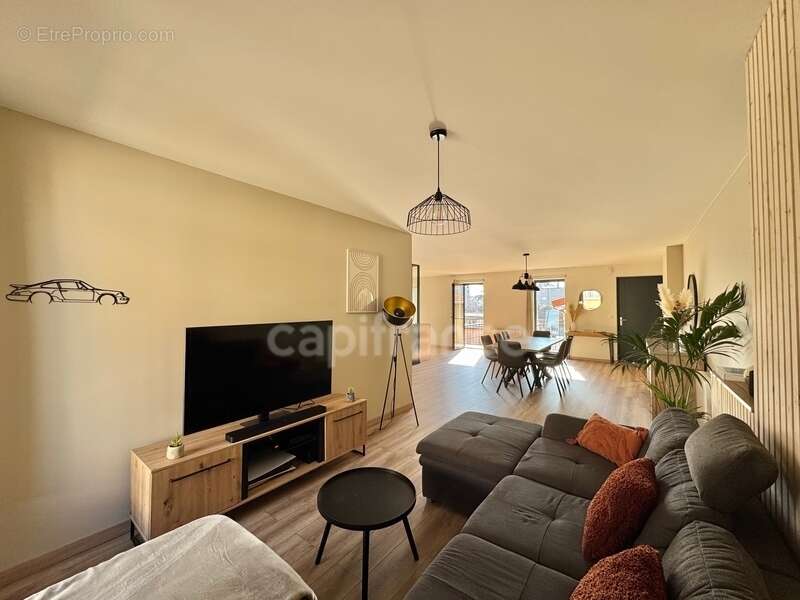 Appartement à LE COTEAU