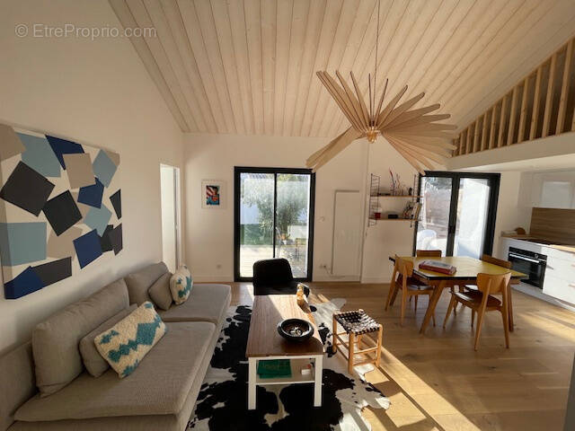 Maison à L&#039;EPINE