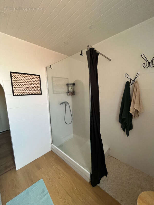 Appartement à LARAGNE-MONTEGLIN