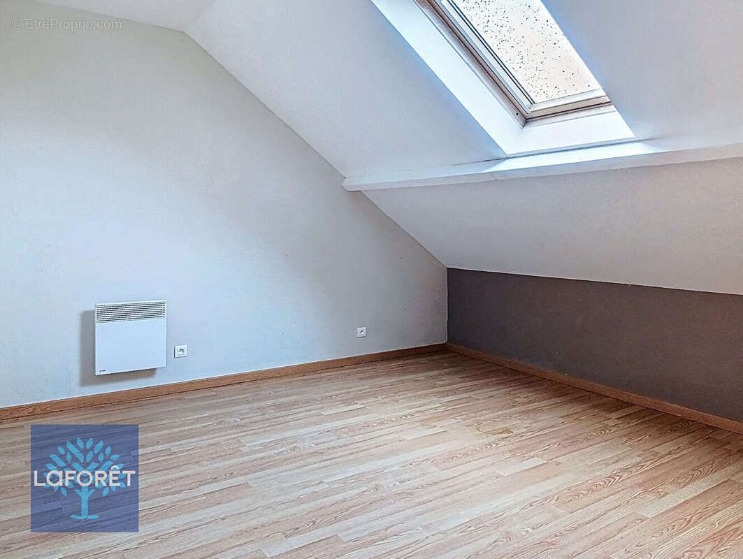 Appartement à MENNECY