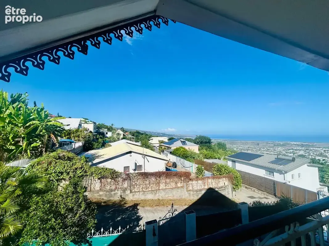 À vendre : Villa familiale sur 400 m² de terrain, quartier Pichette - photo 7
