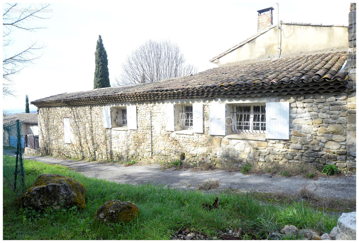 Maison à MONTELIMAR