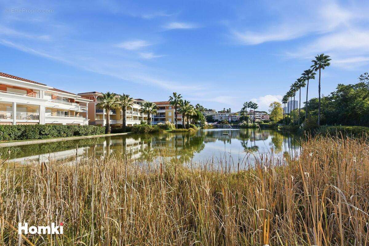 Appartement à LE CANNET