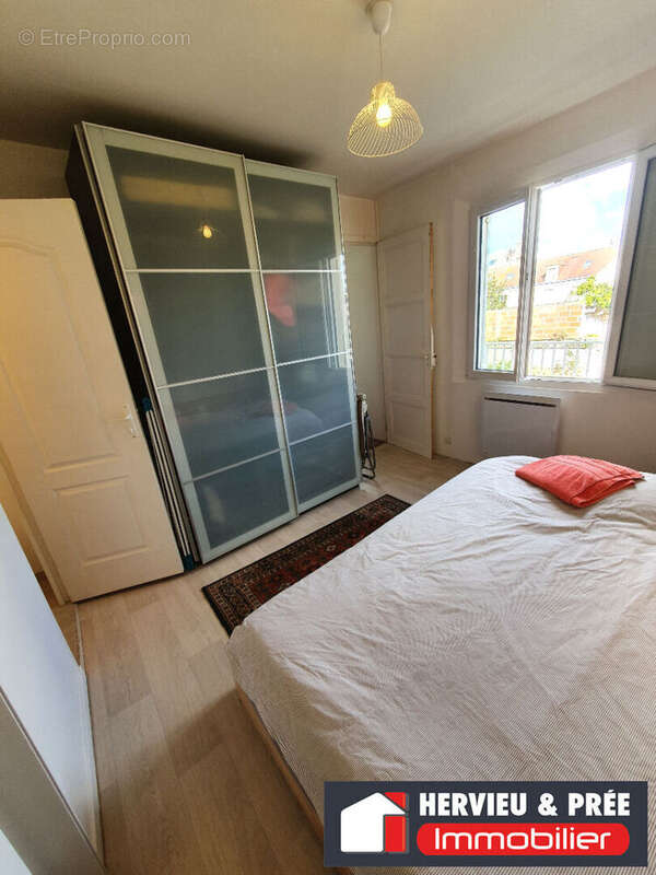 Appartement à LUC-SUR-MER