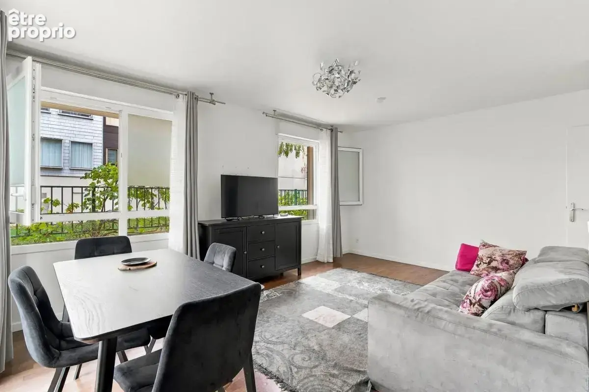 Appartement 3 pièces de 61 m² à La Courneuve - photo 1