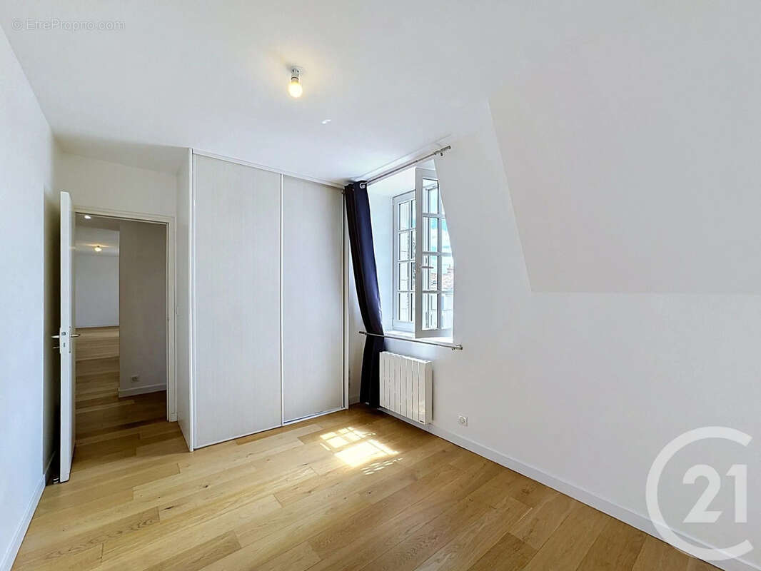 Appartement à FONTAINEBLEAU