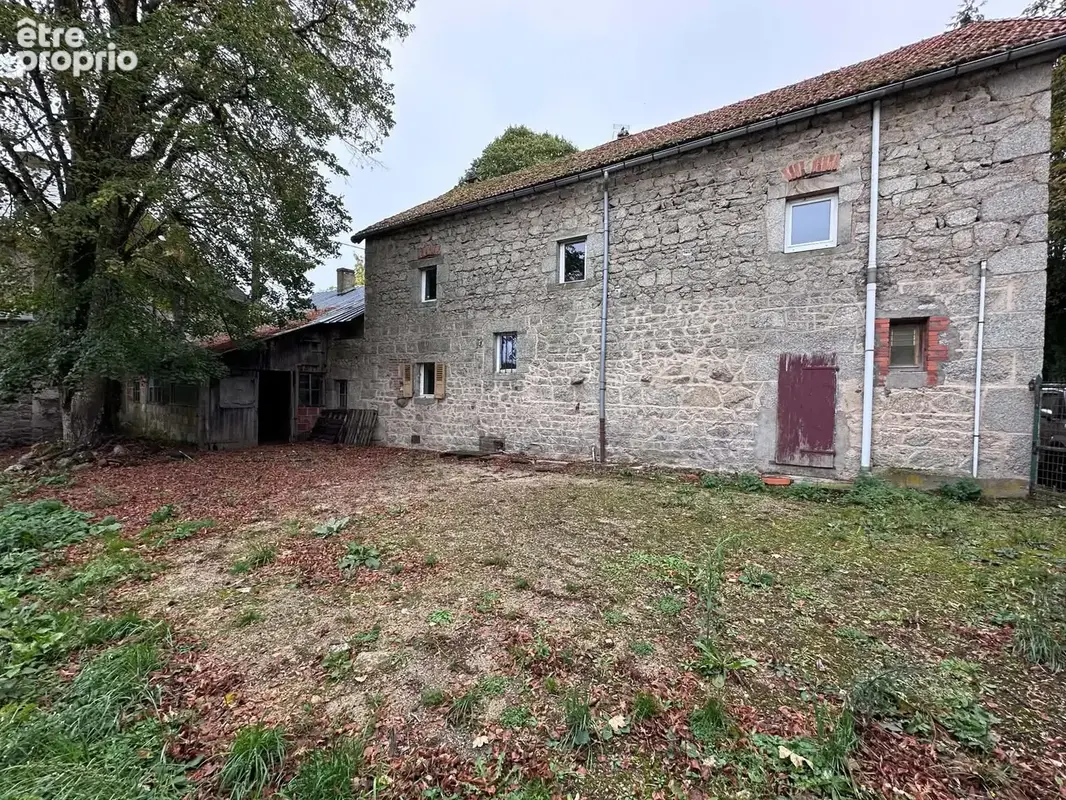 Maison 8 pièces 136 m² à vendre à Charensat (63640) - photo 22
