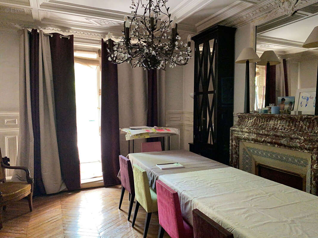 Appartement à PARIS-12E