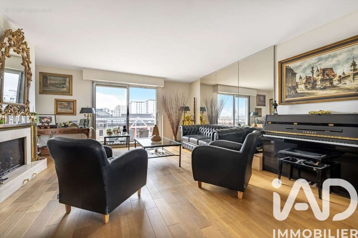 Photo 9 - Appartement à SURESNES