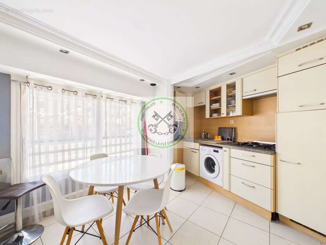 Appartement à SAINT-RAPHAEL