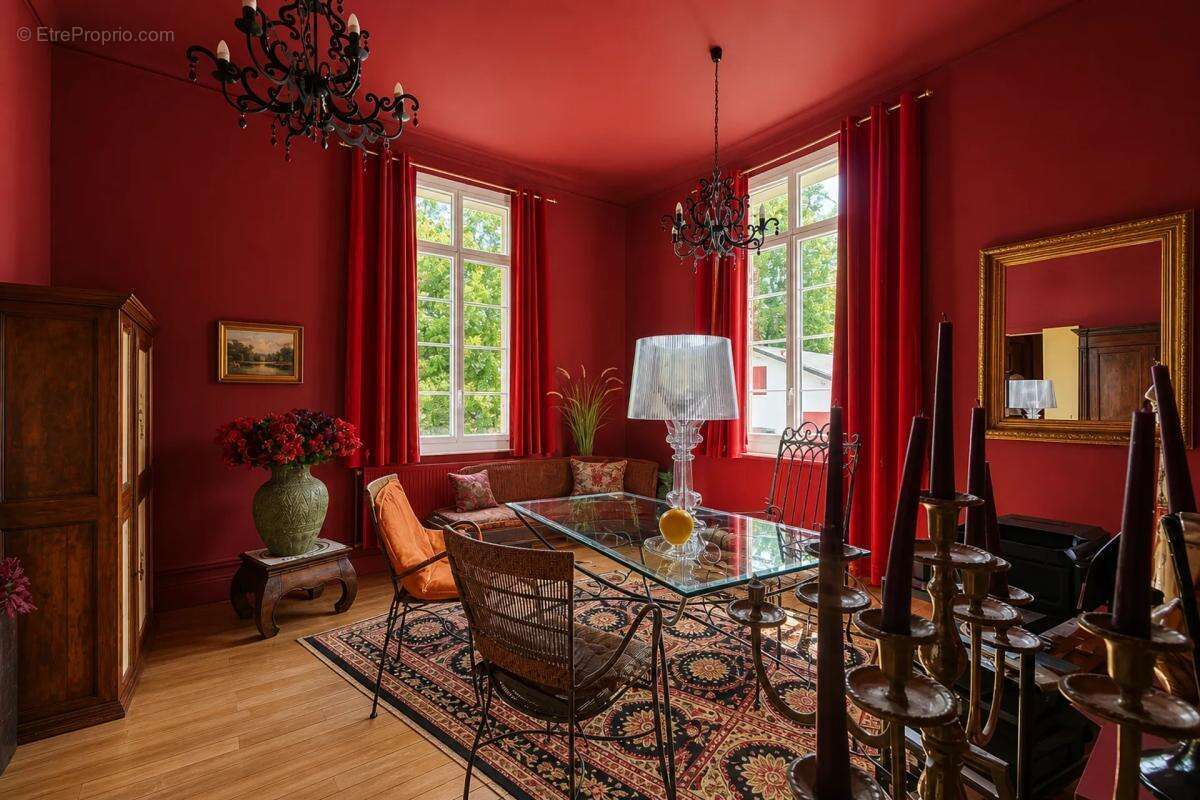 Maison de 11 pièces de 420 m² à Boussès - photo 4