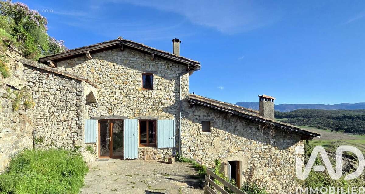 Photo 3 - Maison à MONTCLAR-SUR-GERVANNE