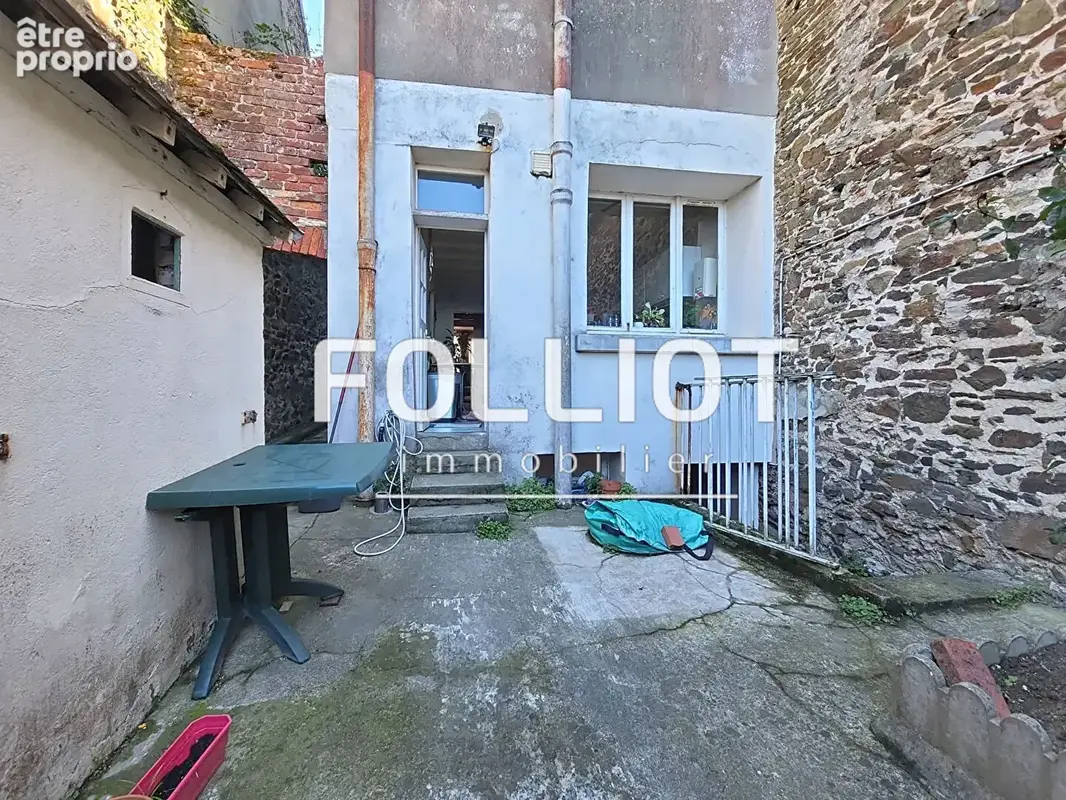 Maison d'exception à vendre à Granville avec vue mer et garages sur le terrain - photo 5