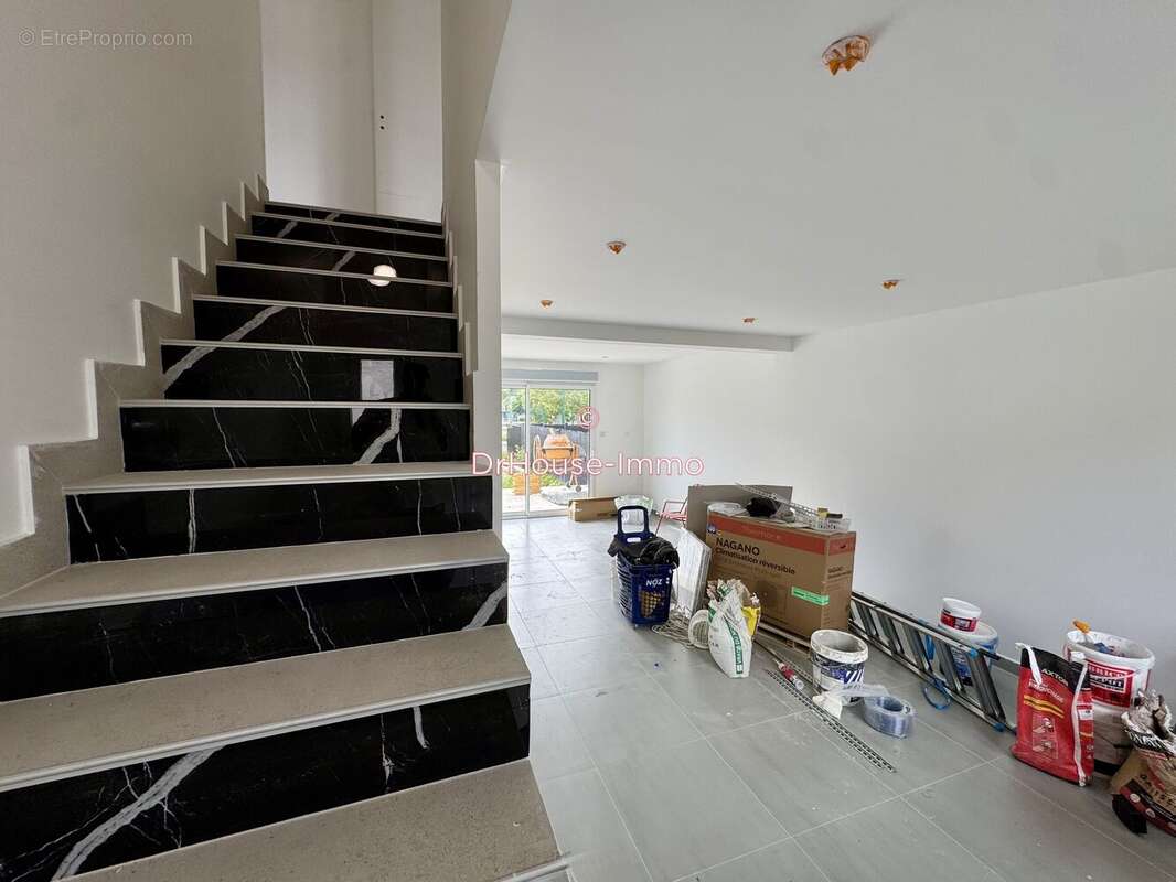 Maison à CHALETTE-SUR-LOING