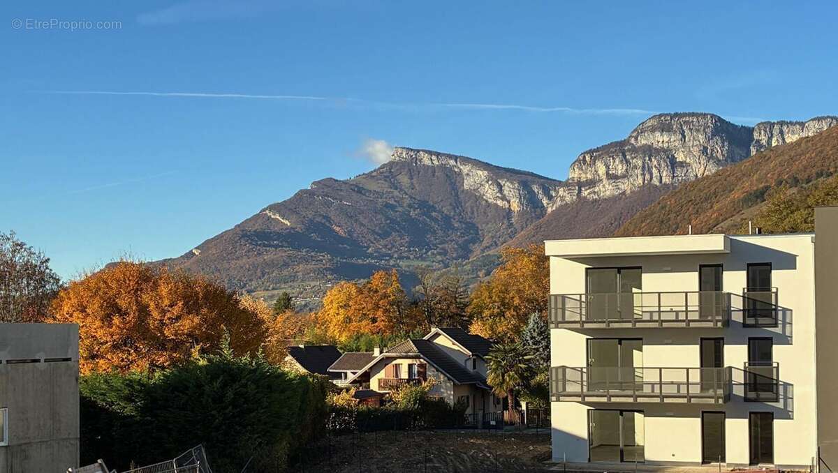 Appartement à CHALLES-LES-EAUX