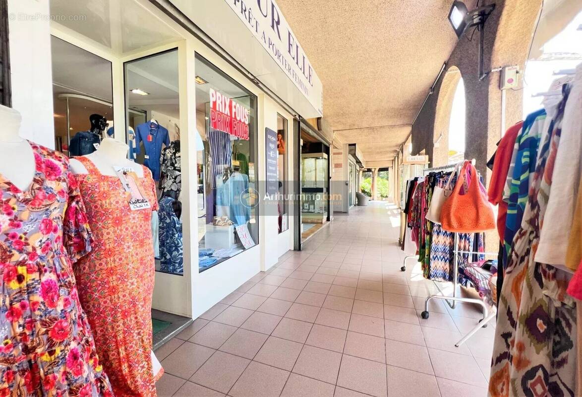Commerce à FREJUS