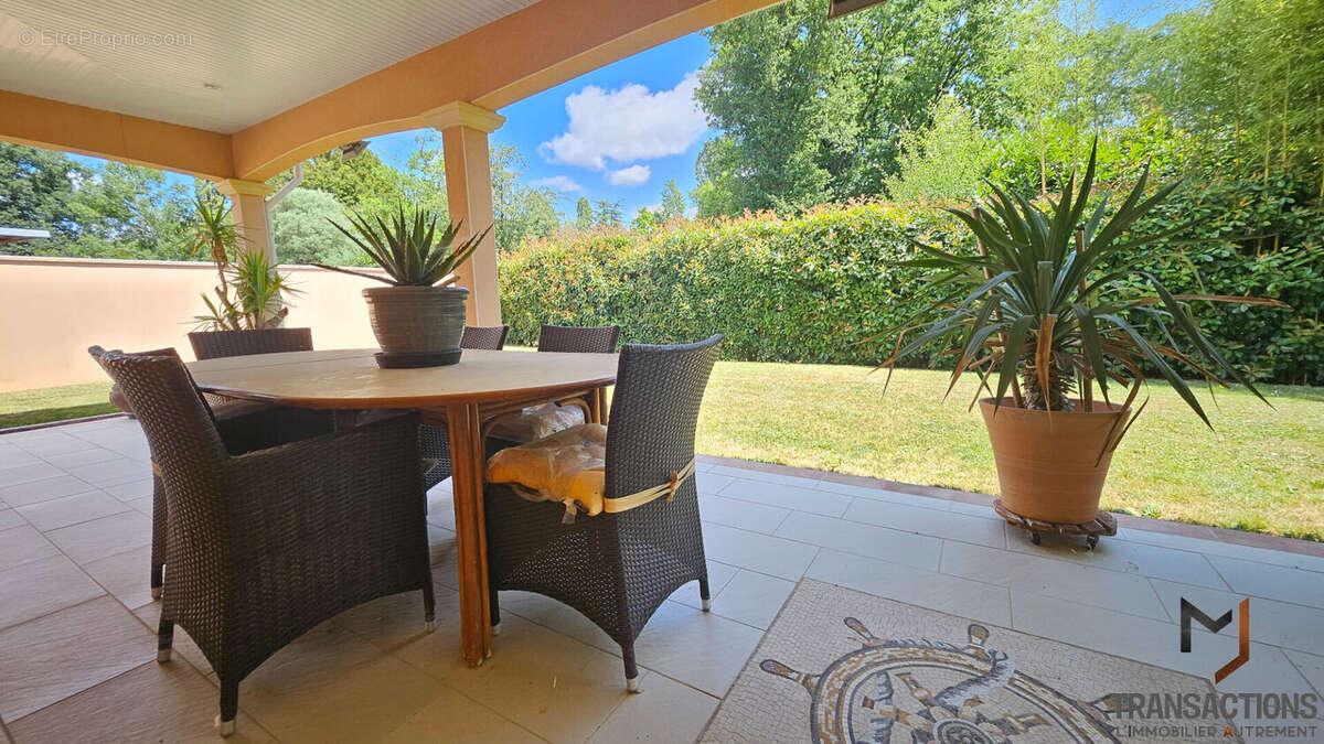 Maison à SAINTE-PAZANNE