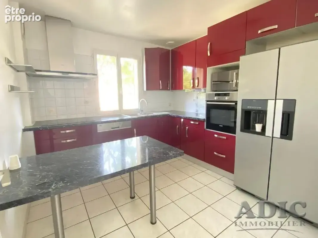Maison 94 m² à Saint-Mard  - photo 4