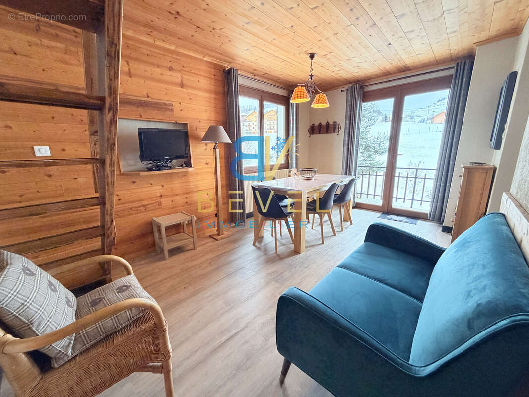 Appartement à ALBIEZ-MONTROND