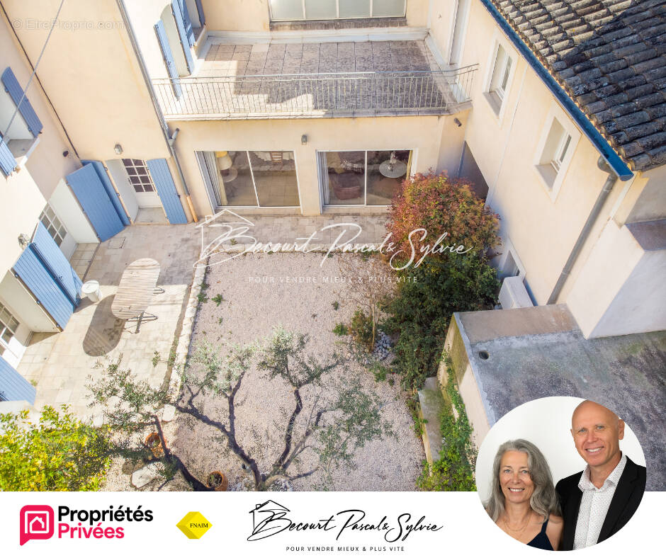 Maison à SAINT-SATURNIN-LES-AVIGNON