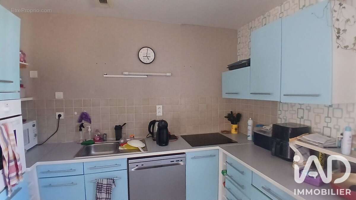 Photo 3