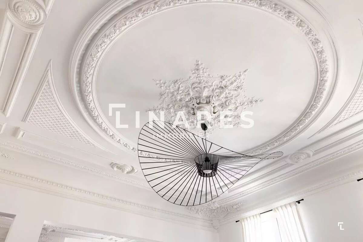 Appartement à MARSEILLE-6E