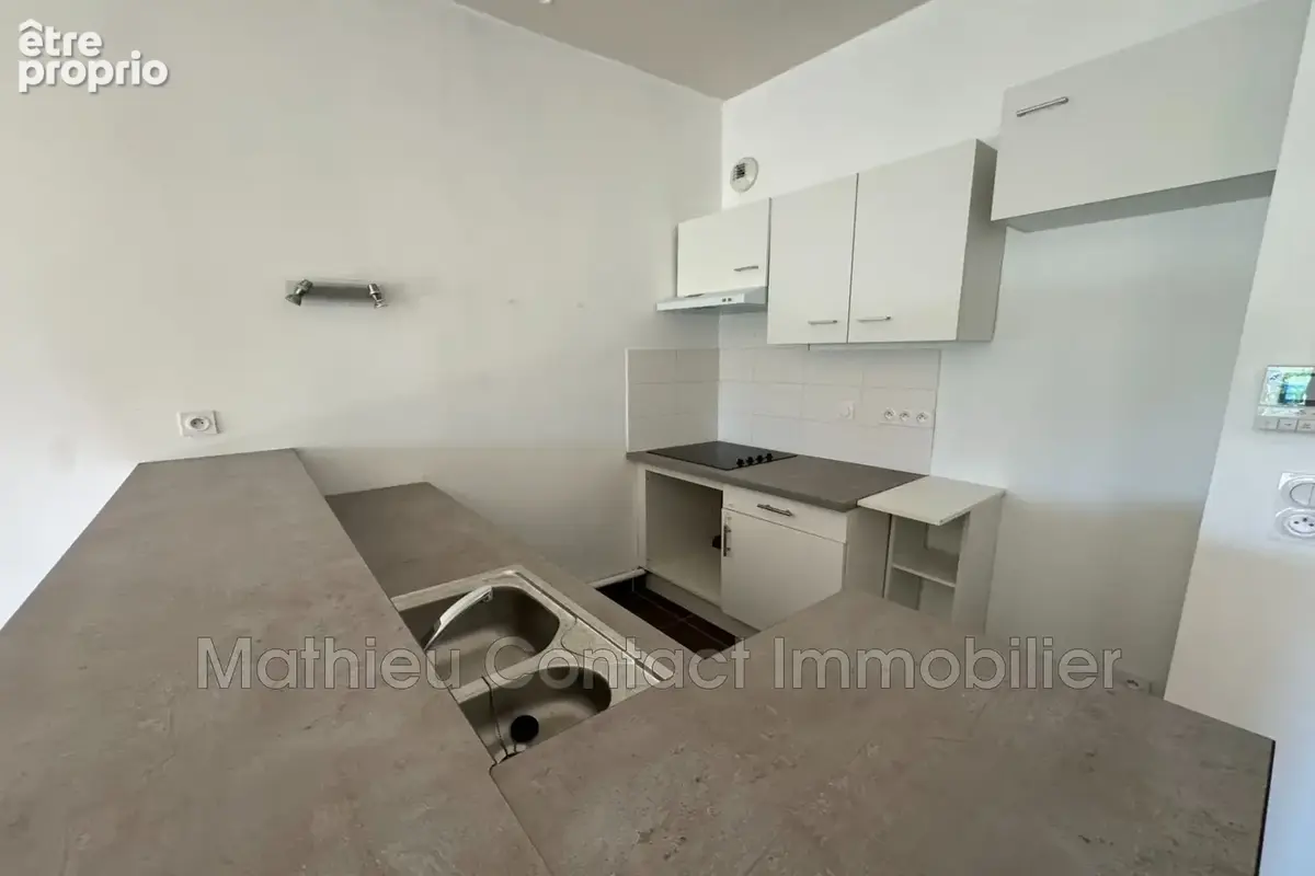 Appartement 75 m² à Nimes  - photo 4