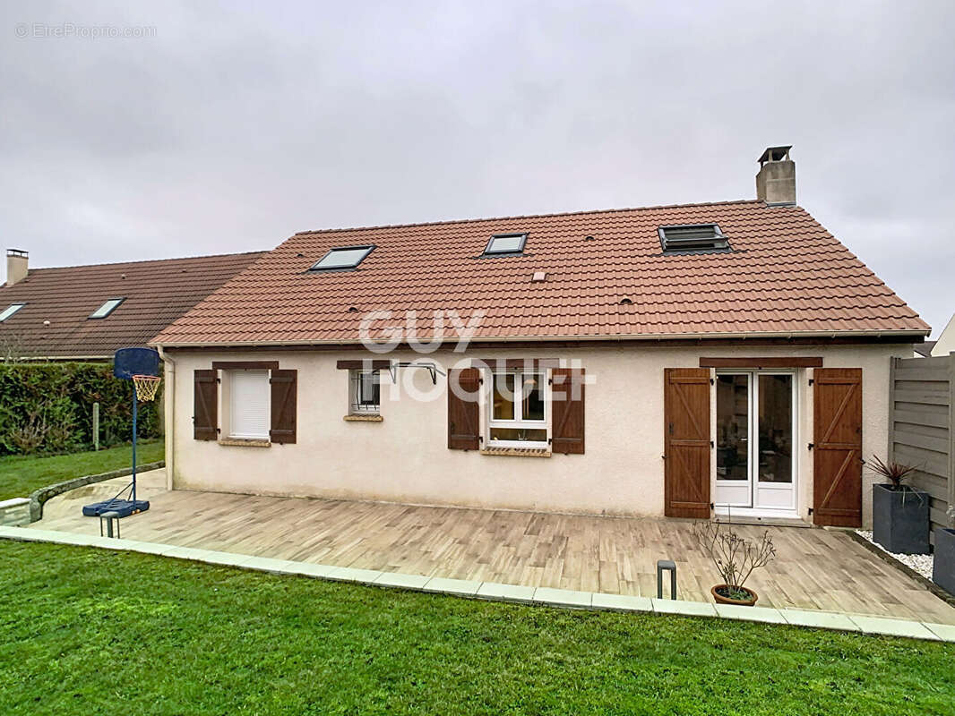 Maison à CREPY-EN-VALOIS