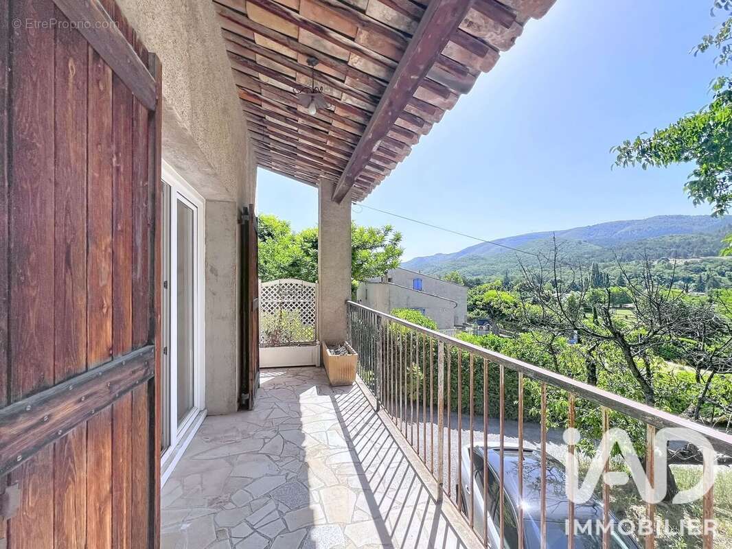 Maison 156 m² à Dauphin  - photo 2