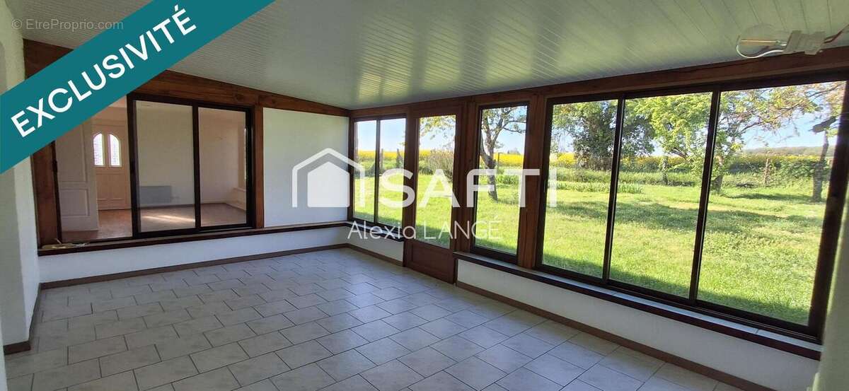 Photo 3 - Maison à CROUZILLES