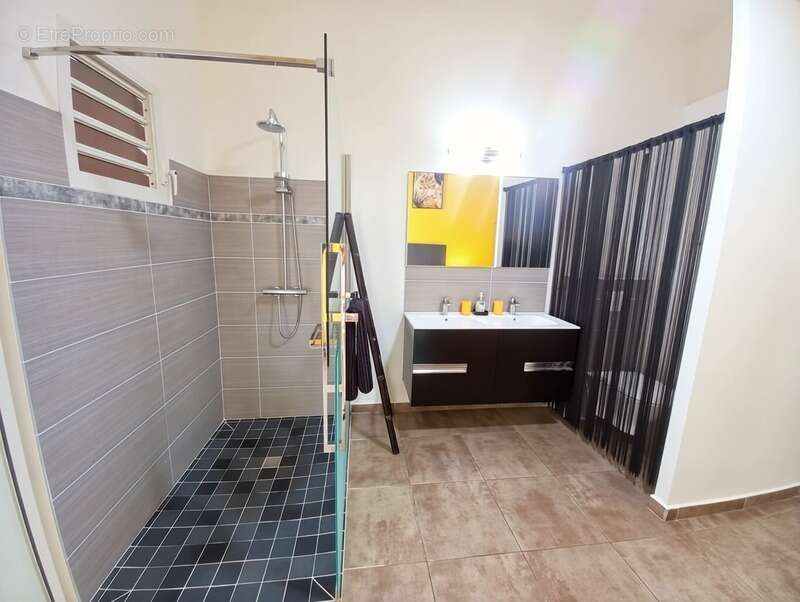 Maison à SAINT-FRANCOIS