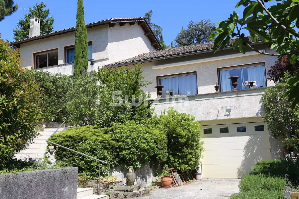 Maison à MOURS-SAINT-EUSEBE