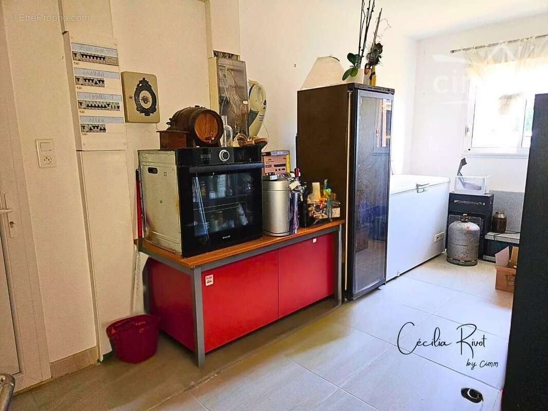 Maison à SAINT-CHRISTOLY-DE-BLAYE