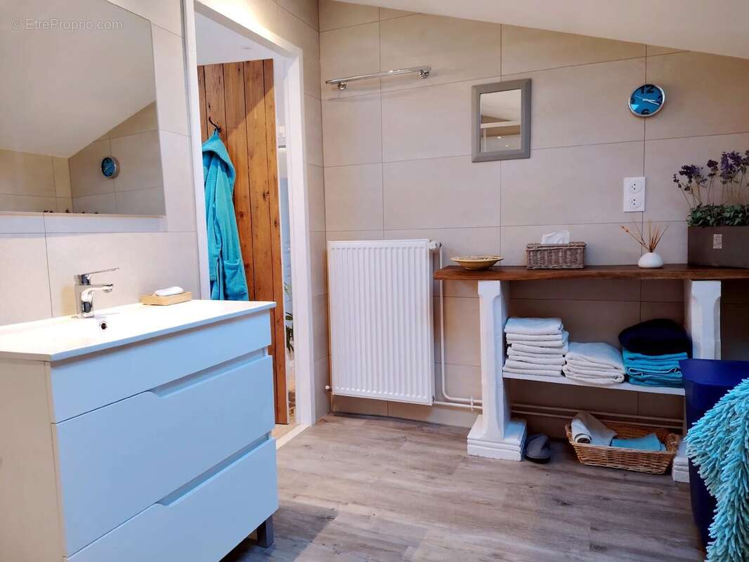 Maison à LA BASSE-VAIVRE