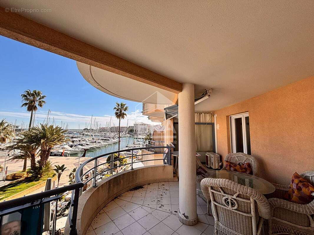 Appartement à FREJUS
