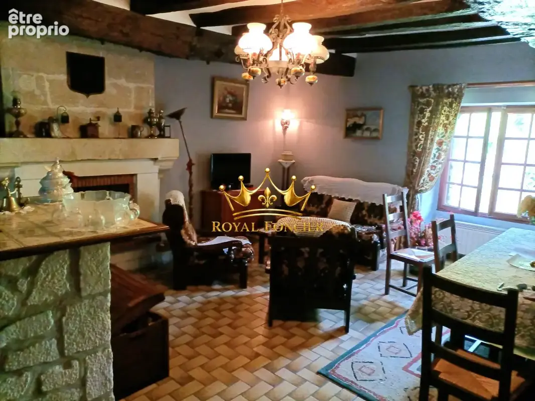 Maison 66 m² à Le Petit-Pressigny  - photo 2