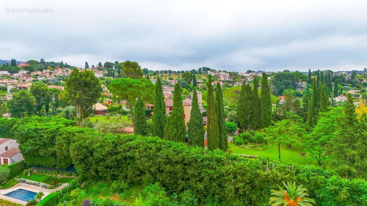 Maison à LA COLLE-SUR-LOUP