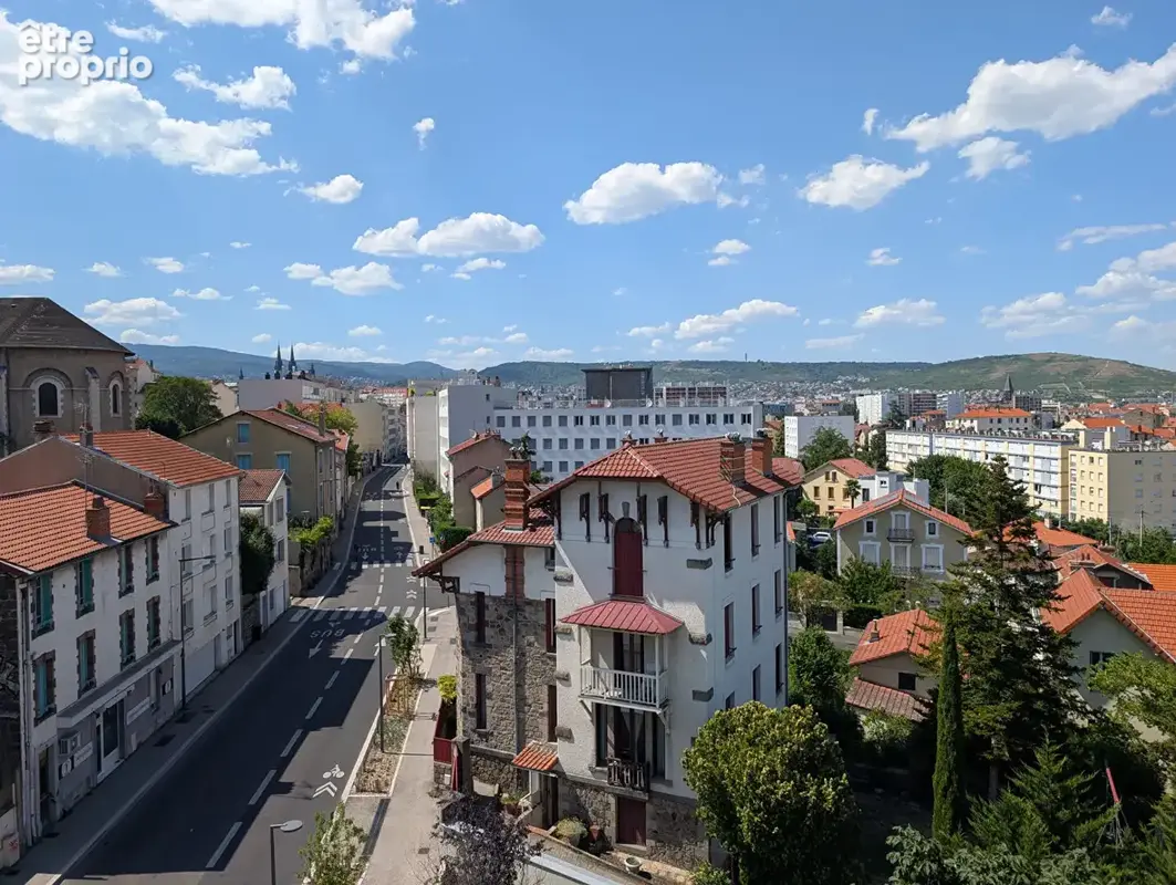 Dernier étage avec balcon et vue cathédrale - T5 de 100 m² avec garage - photo 5