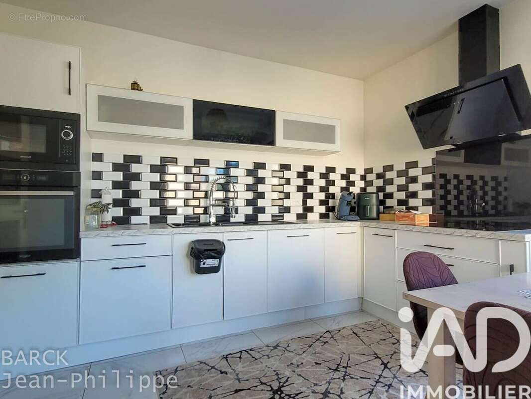 Maison 130 m² à Montlucon  - photo 5