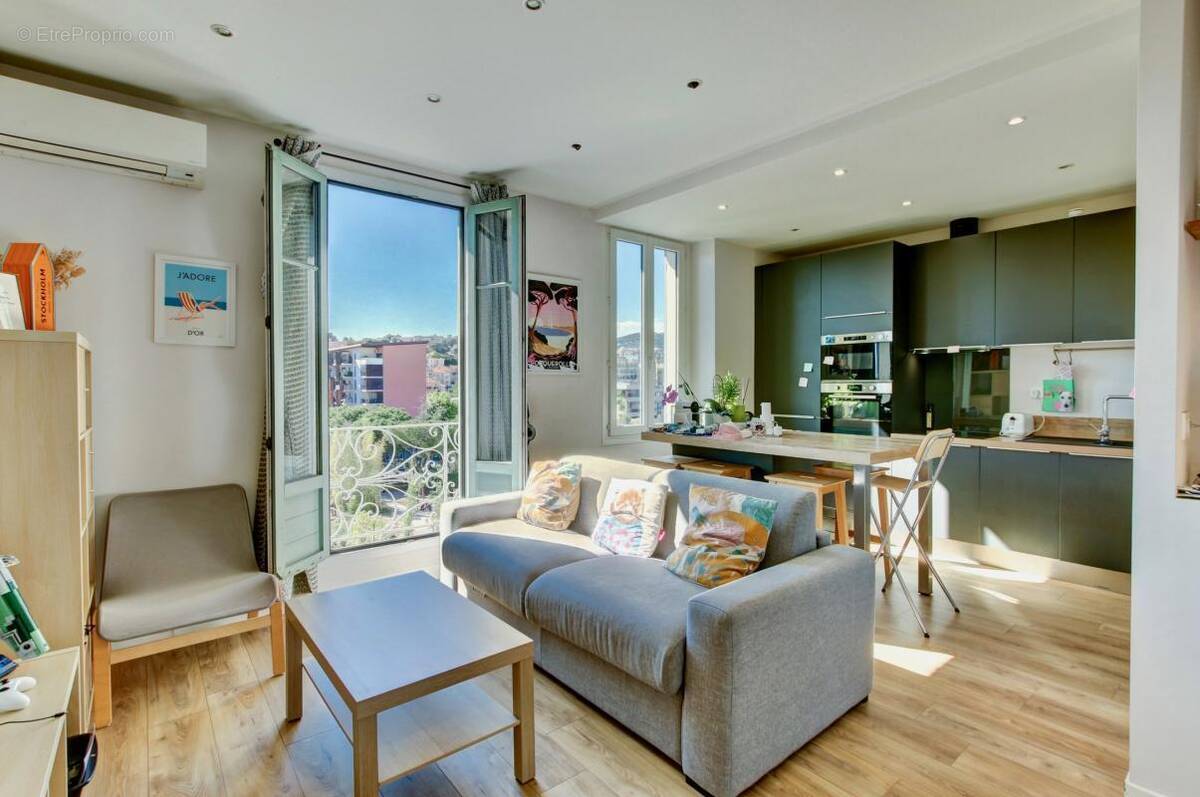 Appartement à NICE