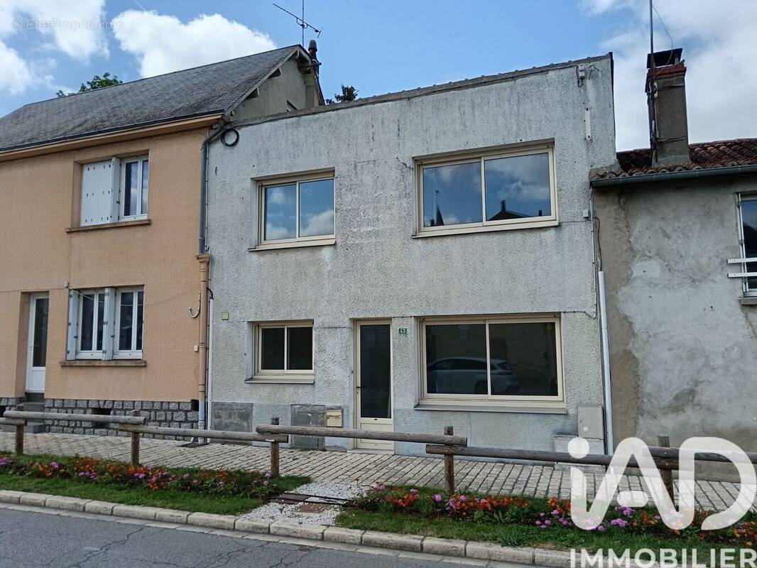 Photo 1 - Maison à BOUILLE-LORETZ