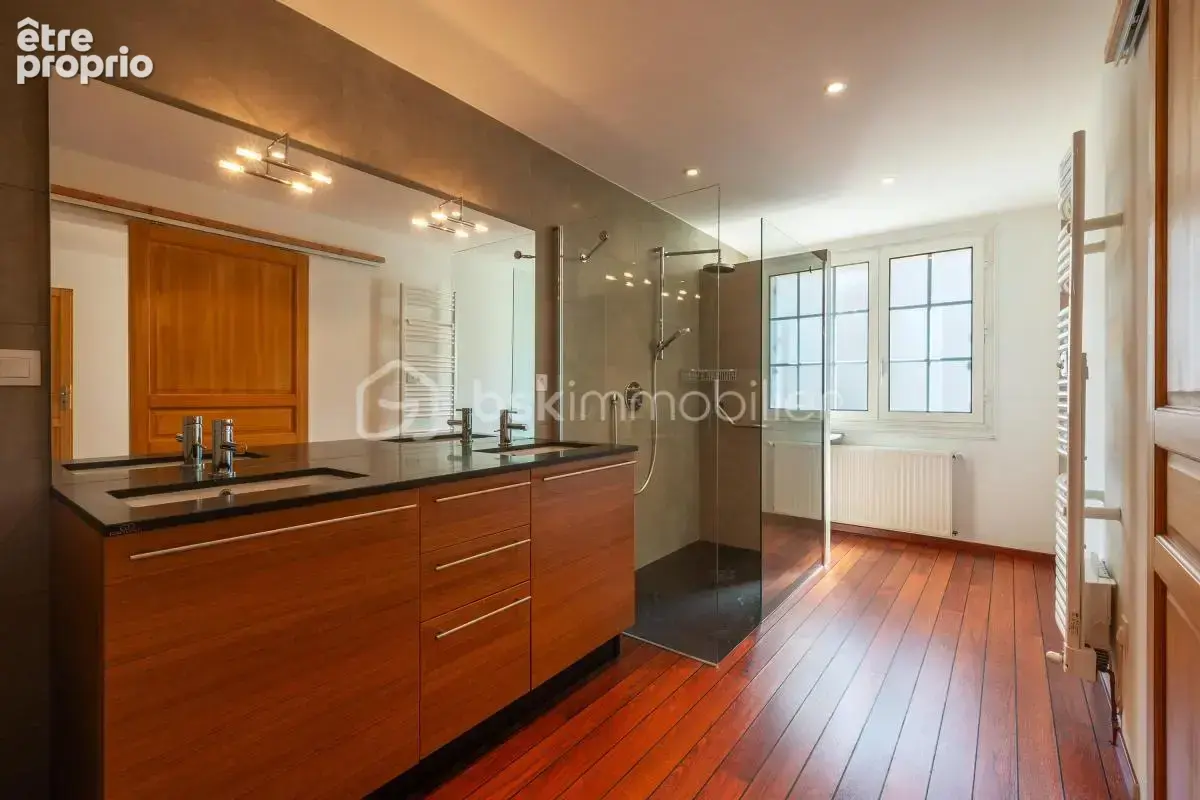 Propriété de caractère avec gîtes et dépendances sur 5 hectares - photo 7