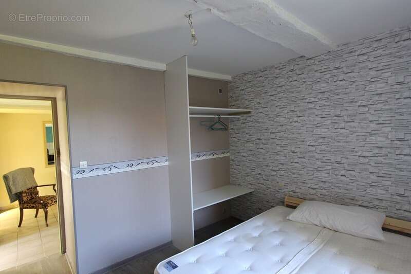 Maison à VEUVEY-SUR-OUCHE